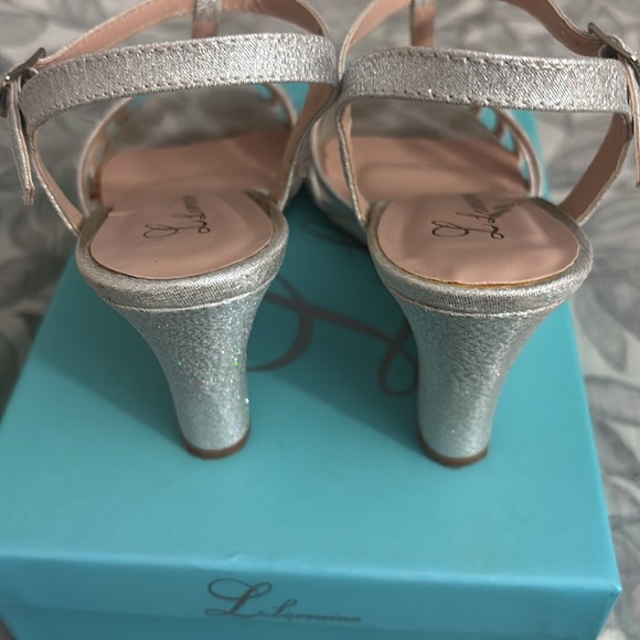 Bridal wedges - Picture 3 of 5